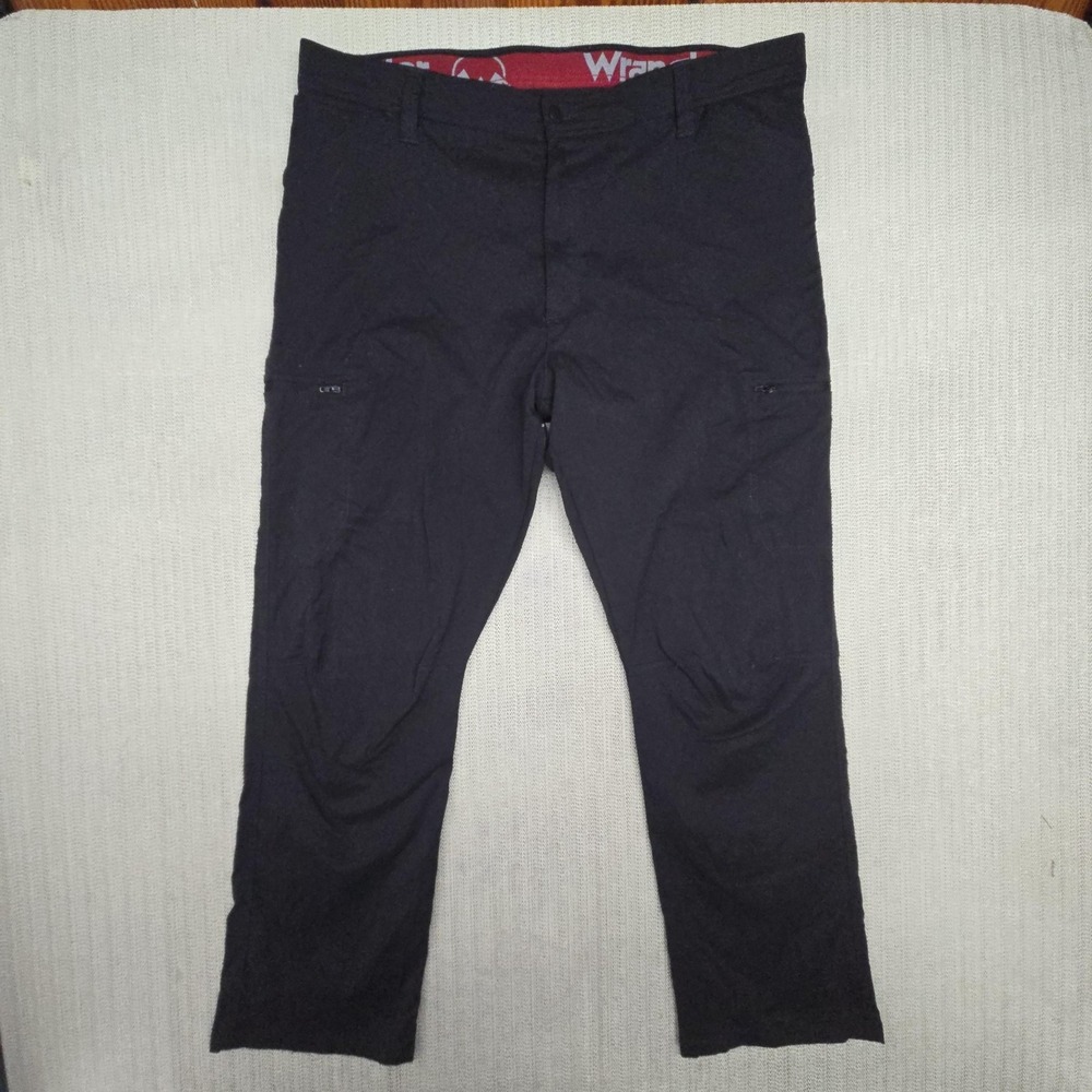 Wrangler ATG Cargo Pants Mens 40x30 Black Straight Leg Flat Front Hiking Pockets